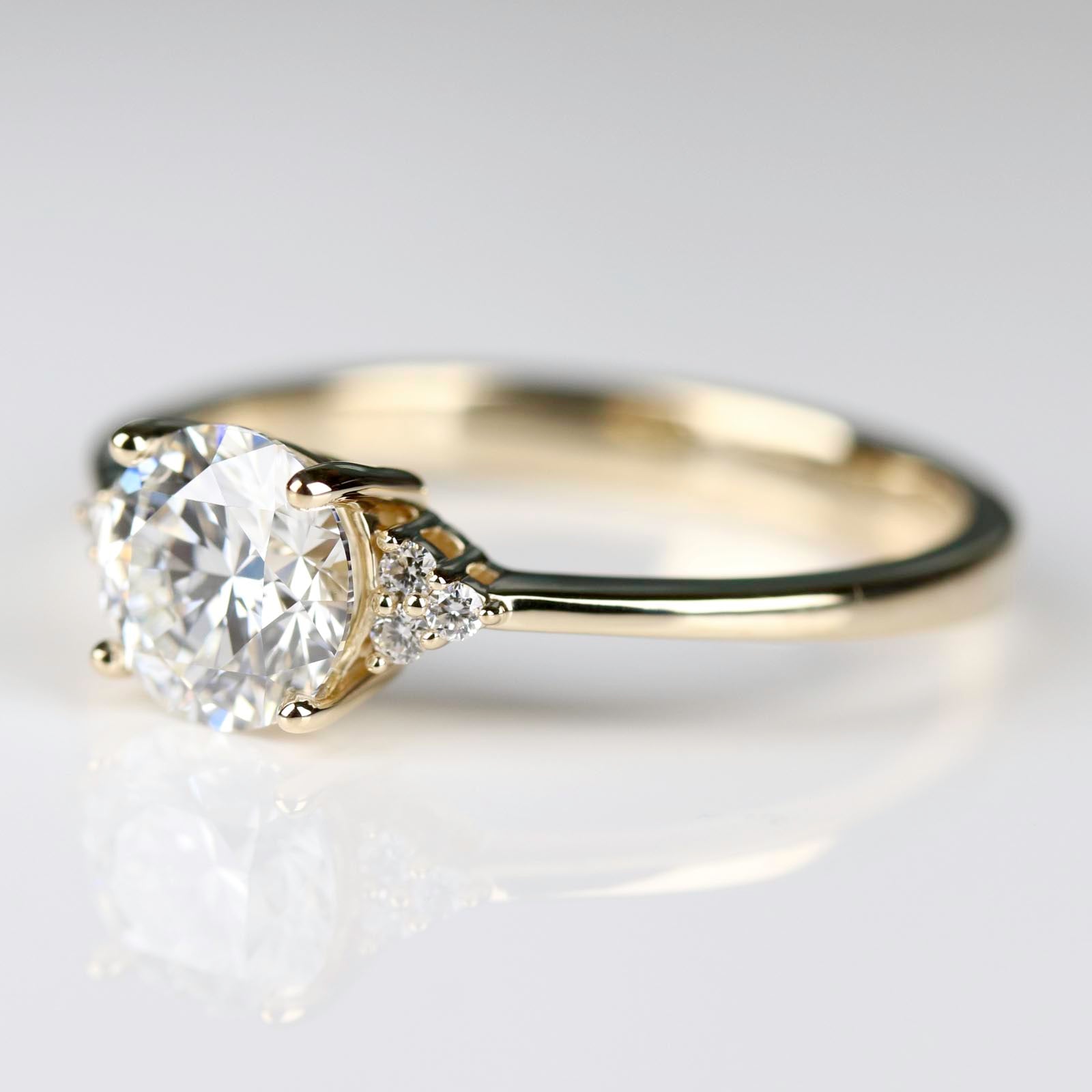 1.30ct Round Brilliant Seven Stone Cluster Engagement Ring