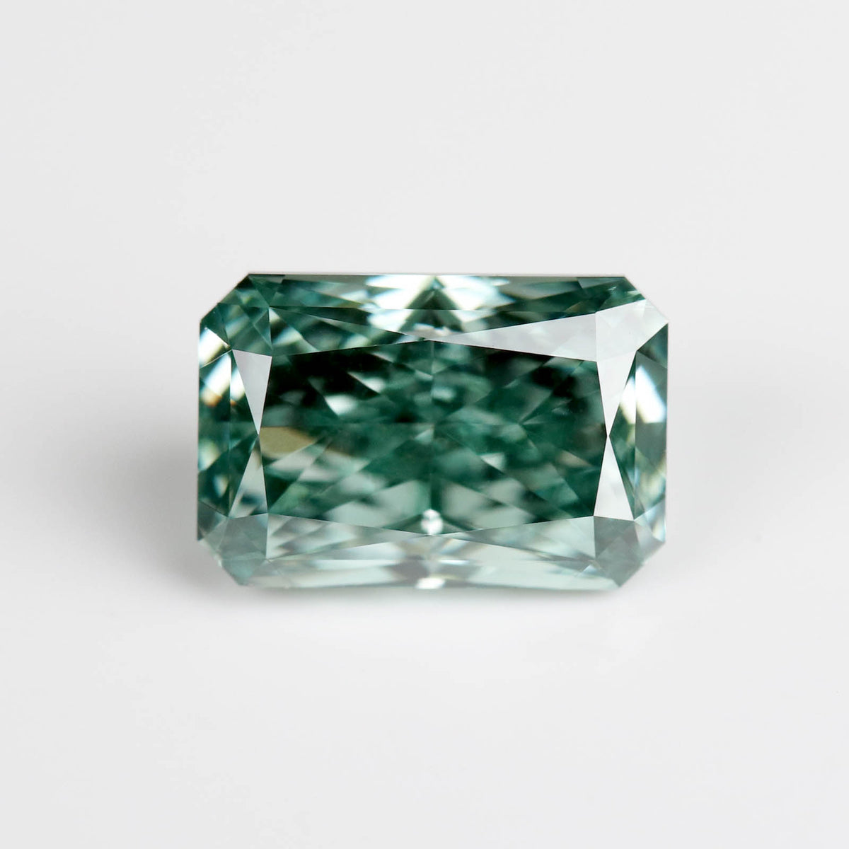 7.04x4.72mm Radiant Lab-Grown Green 1.14ct Diamond - D00175