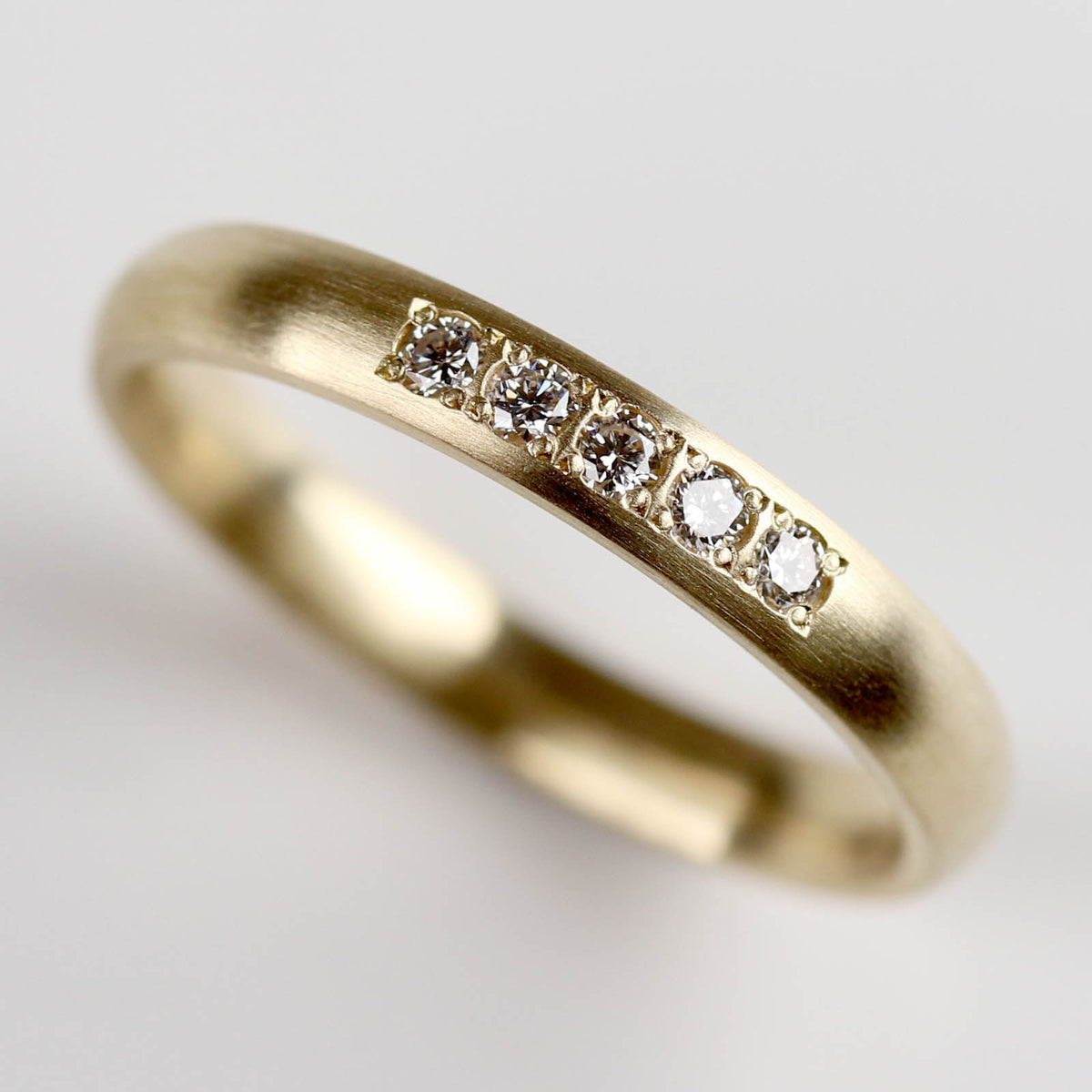 Cluster Bead-set Comfort-fit Classic Wedding Band