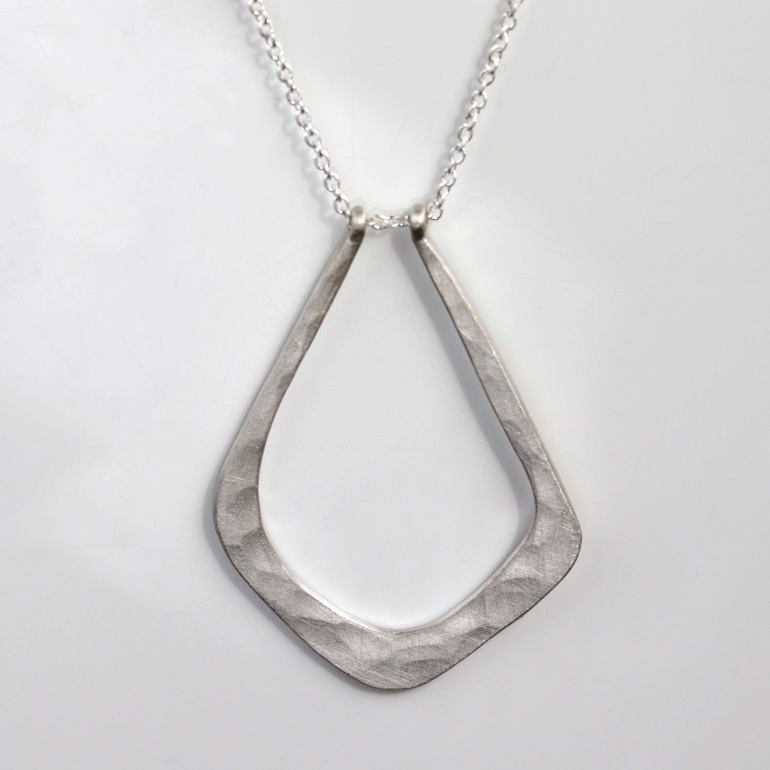 . Matte Silver Hammer Texture Magic Ring Holder Necklace