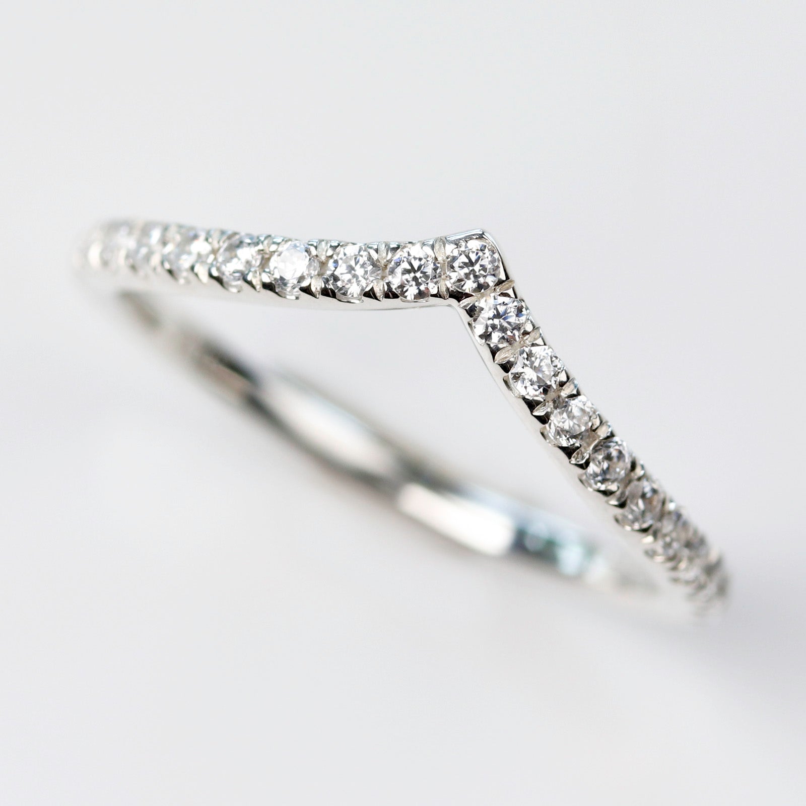 Low Dome Pave V Contour Band •