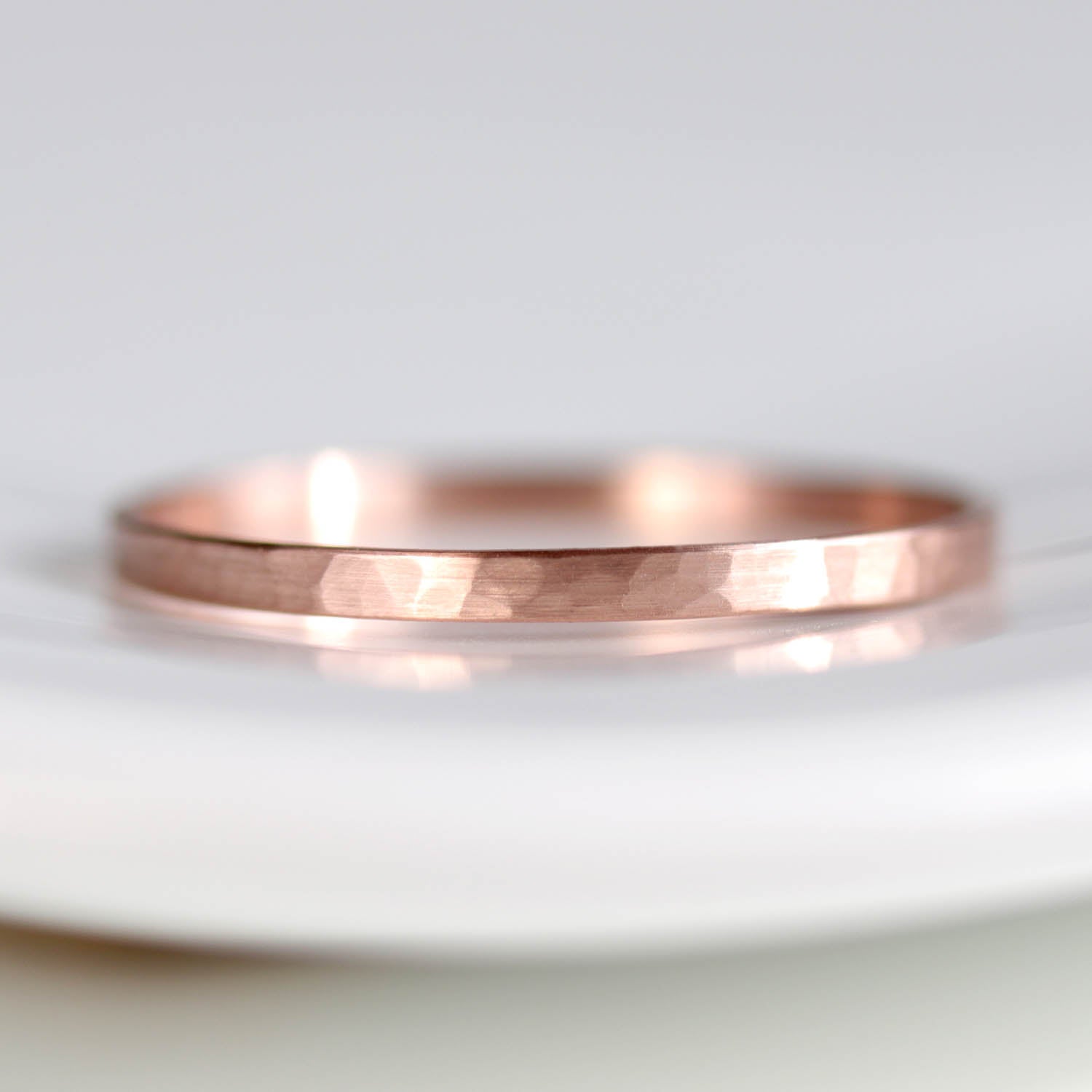 Slim Hammered Texture Flat Band