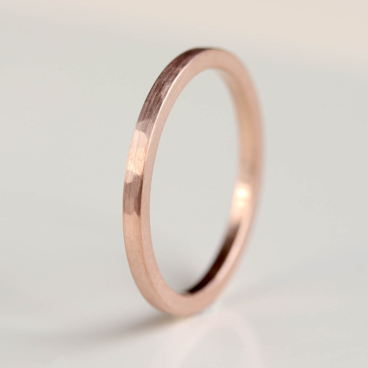 Hammer Textured Square Band •