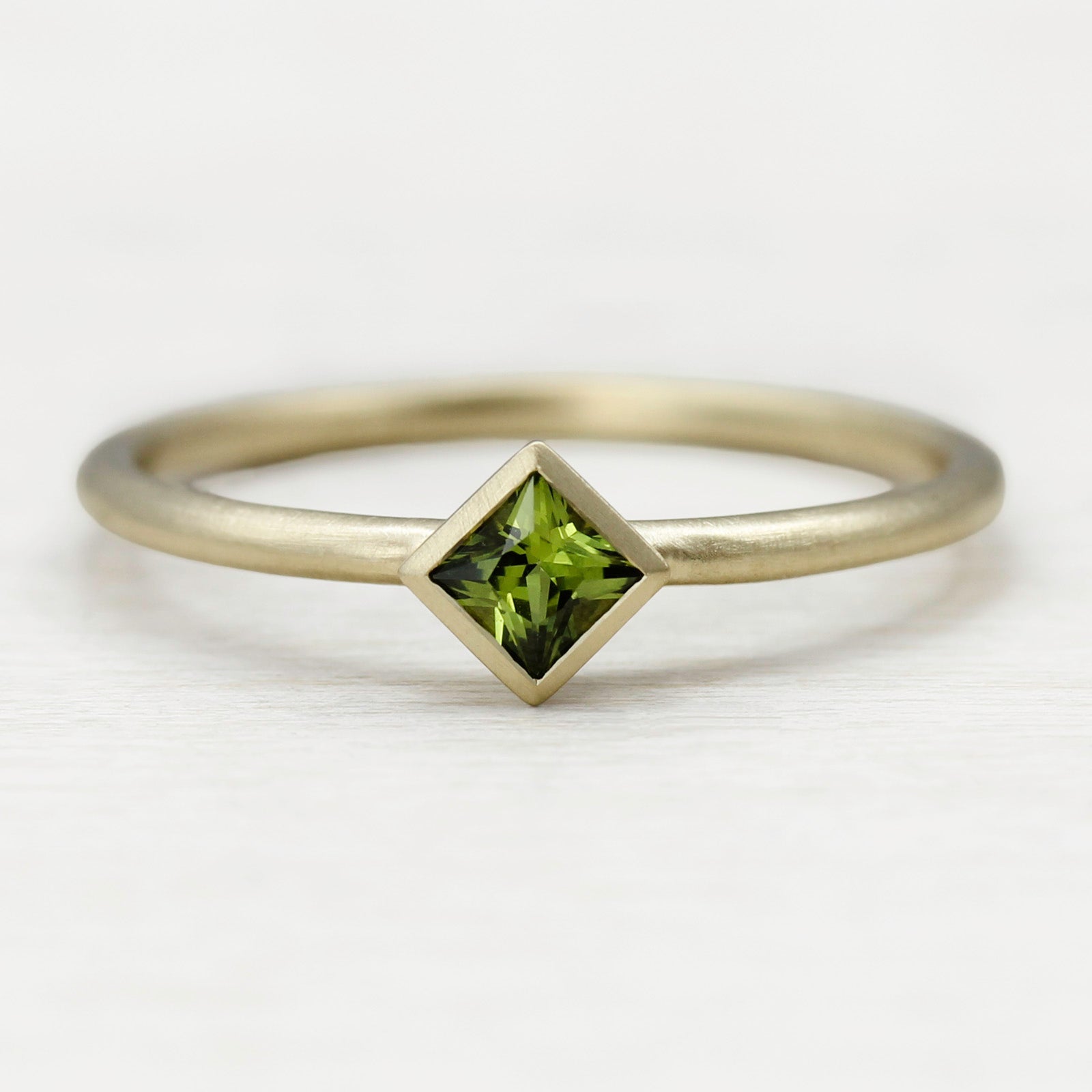 Green Sapphire and Yellow Gold Princess Cut Solitaire, Engagement Ring - Aide-mémoire Jewelry
