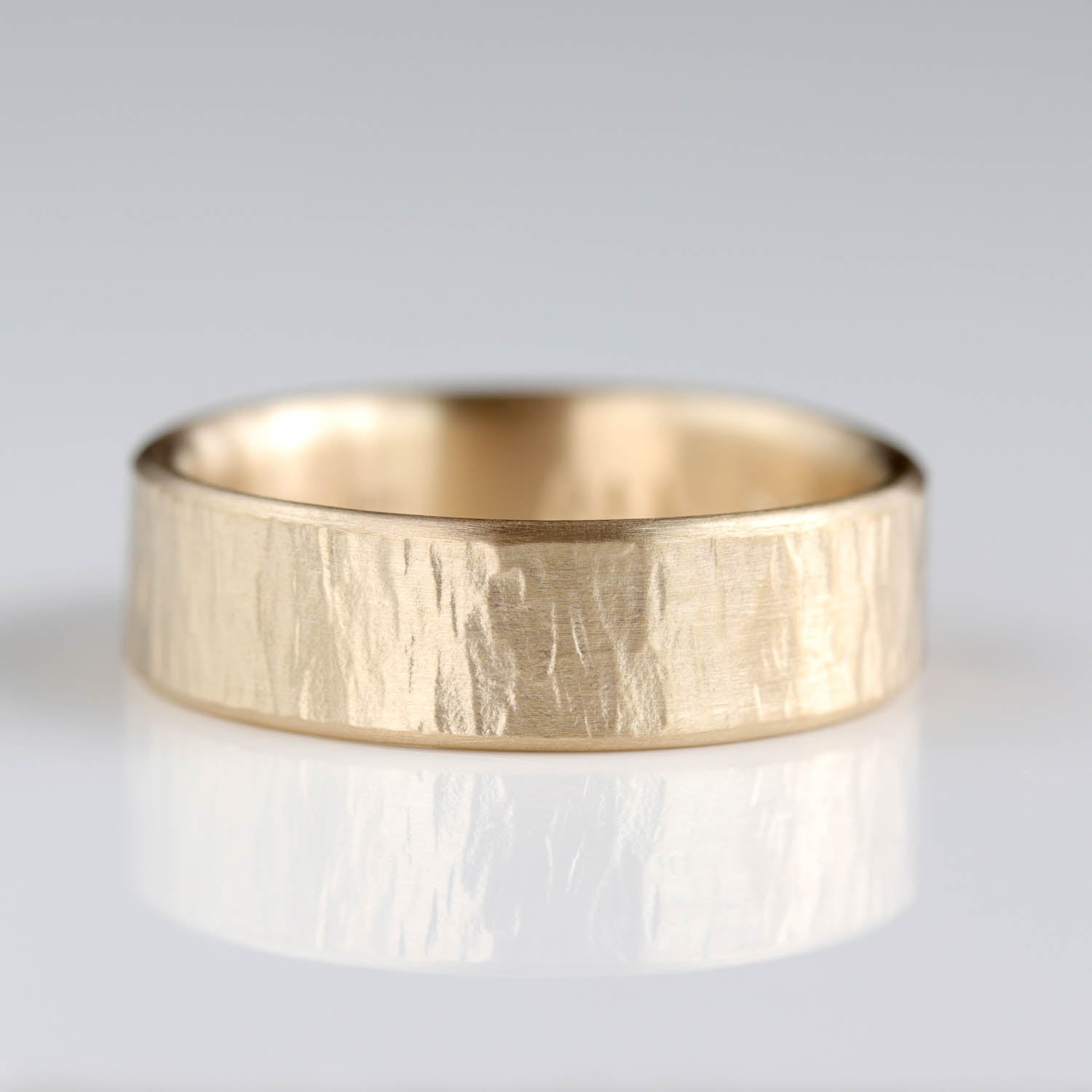 Wide Edgeless Wood Textured Band •