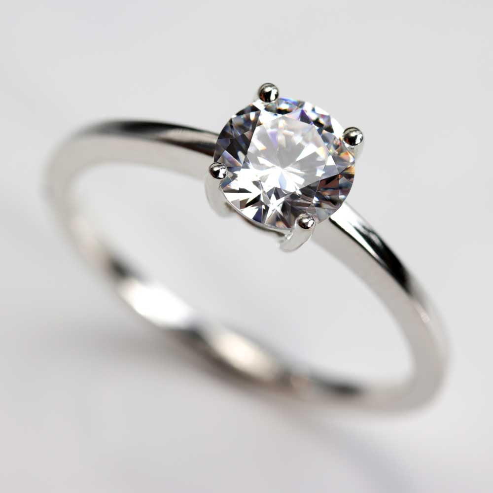 Round Brilliant Basket Solitaire Engagement Ring