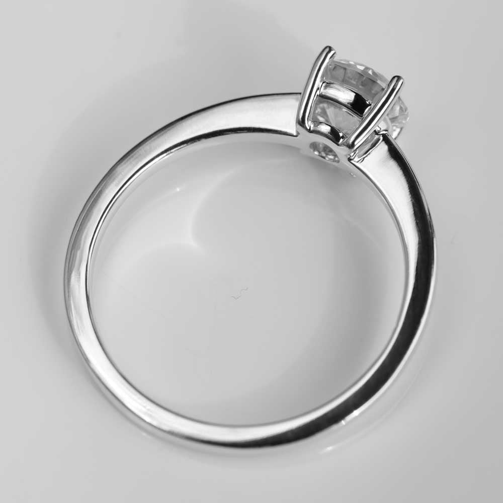 Round Brilliant Basket Solitaire Engagement Ring