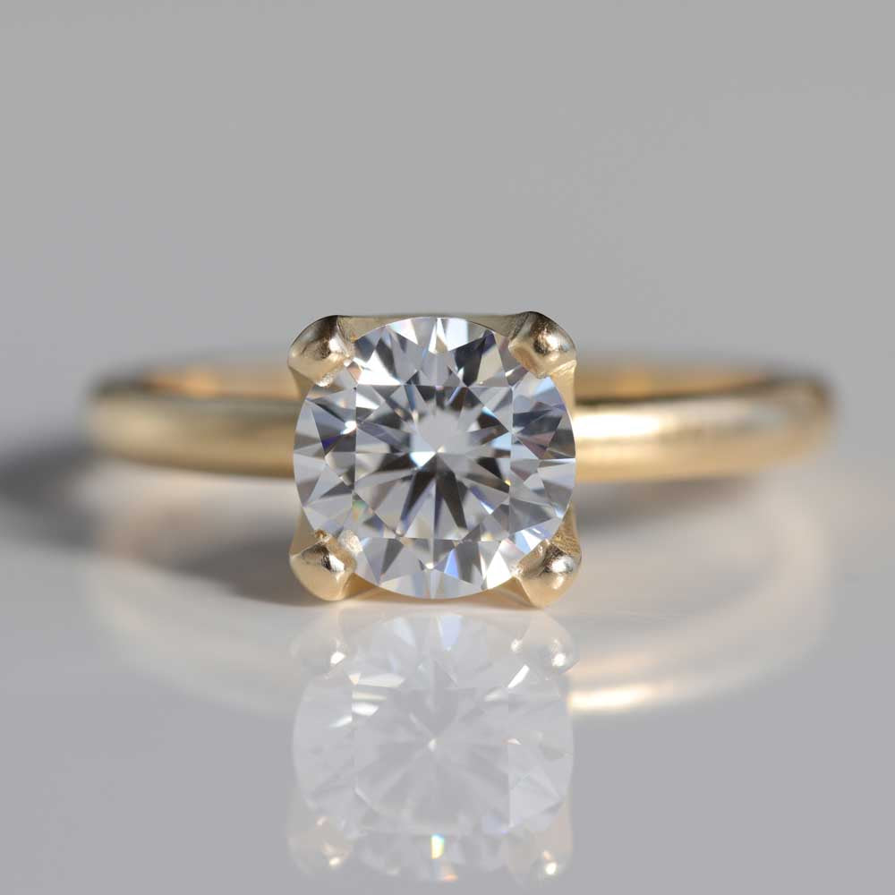 7mm Crown Solitaire •