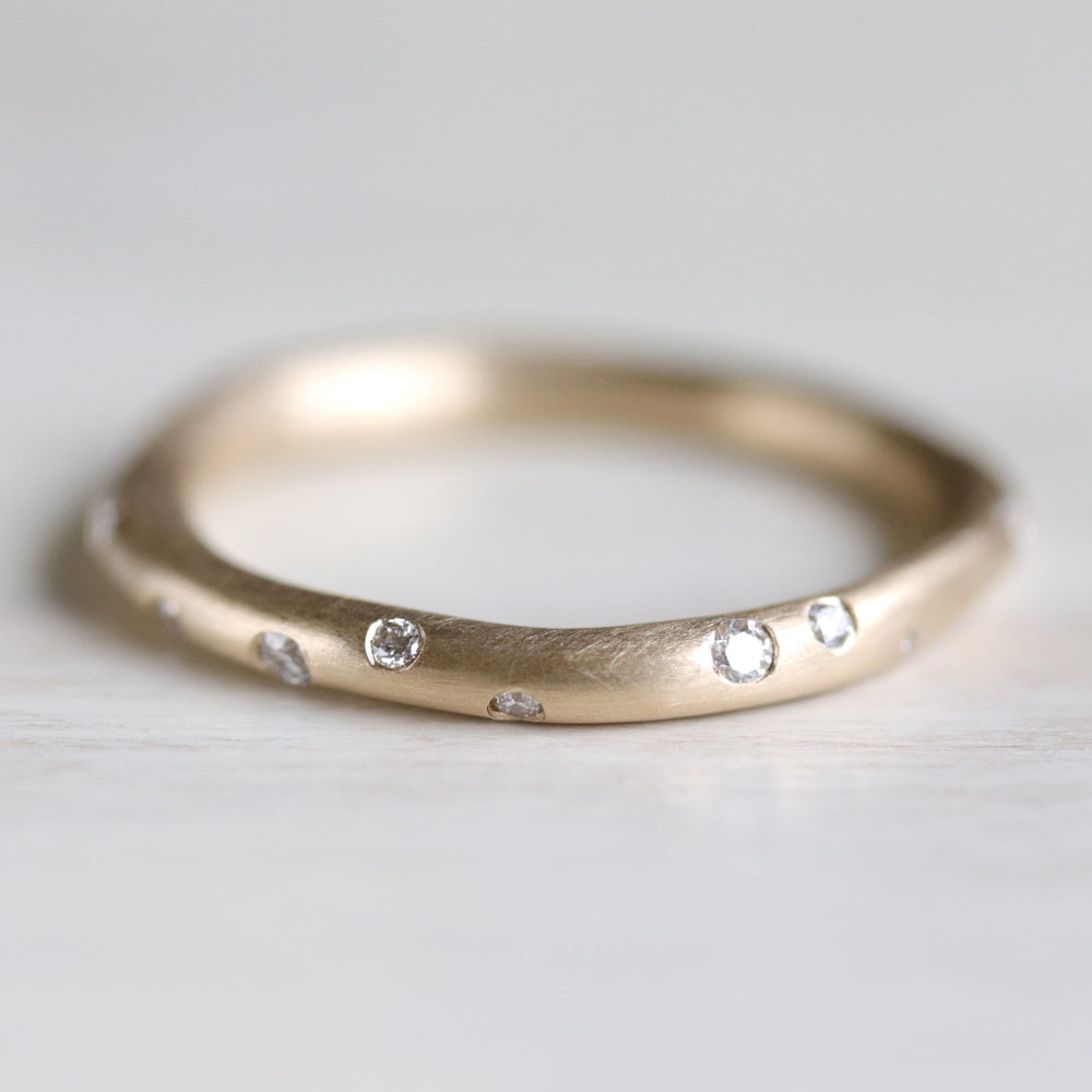 Round Sculpted Full Eternity Diamond Stacking Ring, Organic Jewelry, Stacking Ring, Alternative Wedding Band, Alternative Engagement Ring - Aide-mémoire Jewelry