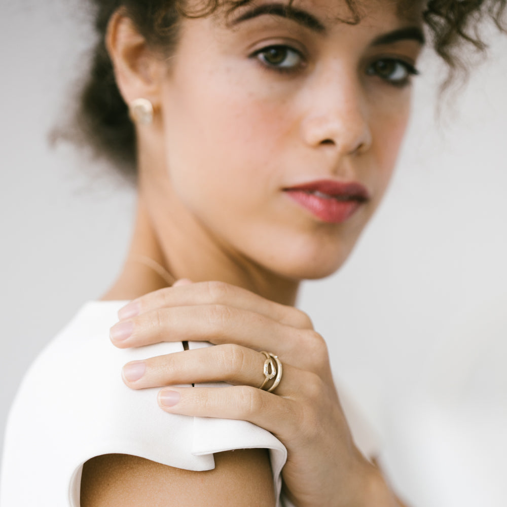 Round Sculpted Diamond Stacking Ring, Organic Jewelry, Stacking Ring, Alternative Wedding Band, Alternative Engagement Ring - Aide-mémoire Jewelry