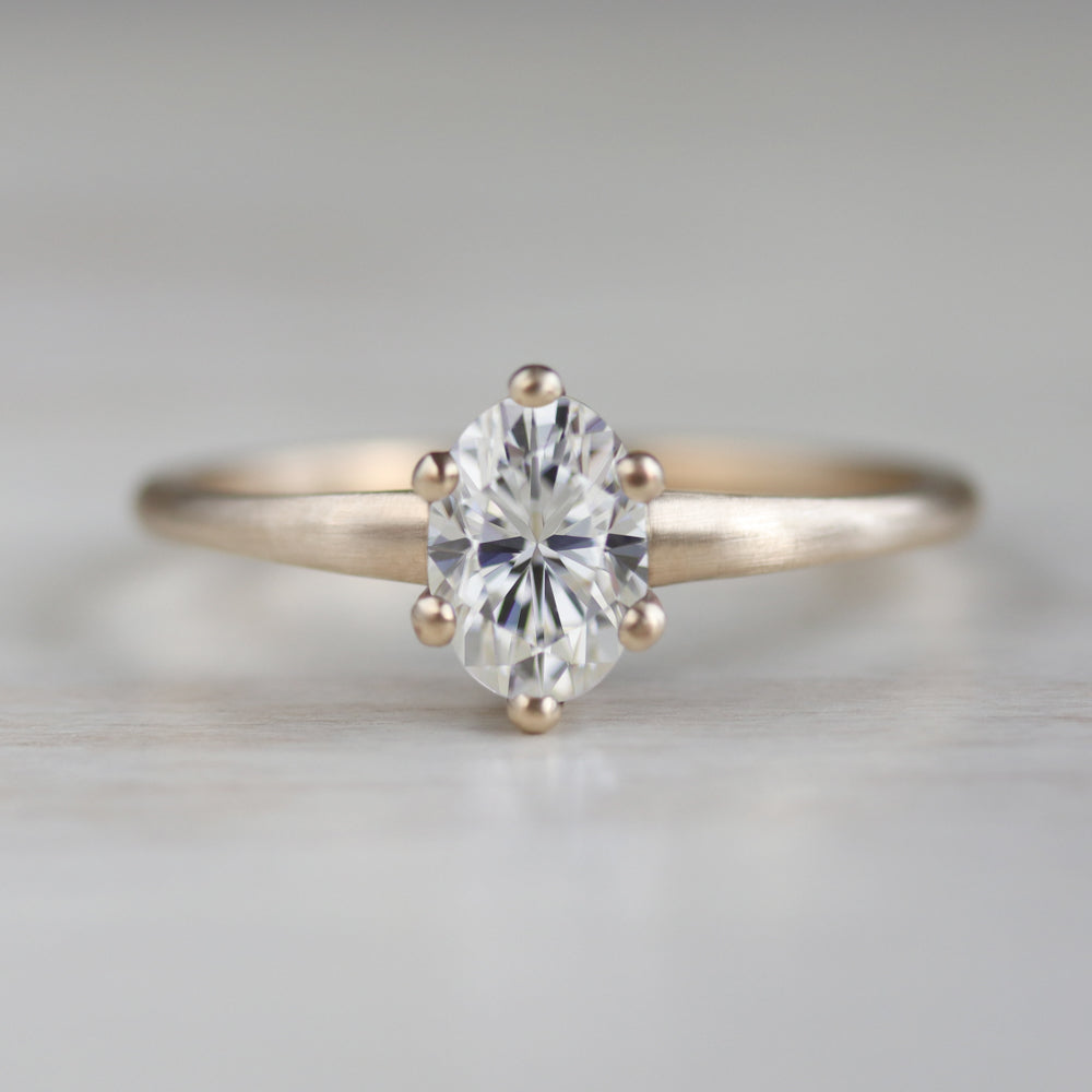 7x5mm Oval Six-Prong Solitaire >7.25, Engagement Ring - Aide-mémoire Jewelry
