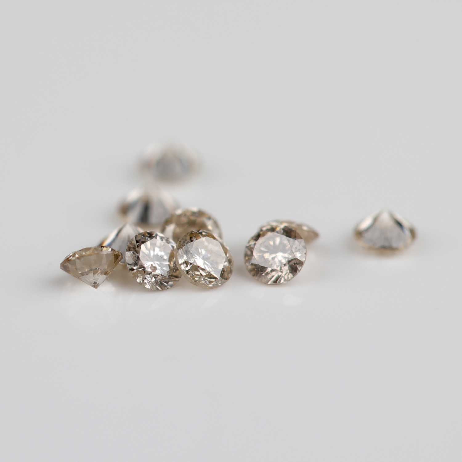 1.5mm Round Australian Light Champagne Natural Diamonds - 116315