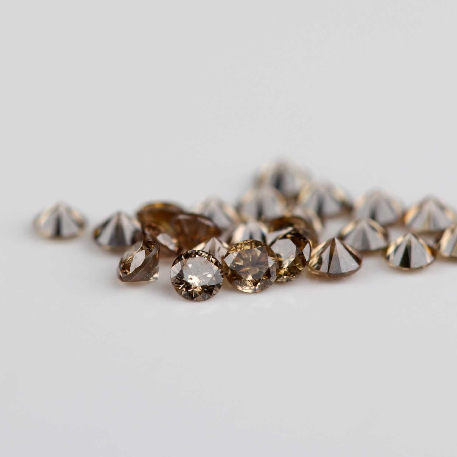 1.5mm Round Australian Dark Champagne Natural Diamonds - 116415