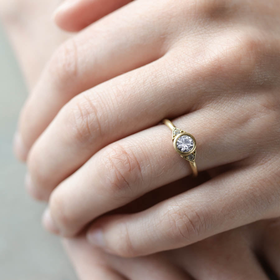 Deco Three Stone Ring >7.25, Engagement Ring - Aide-mémoire Jewelry