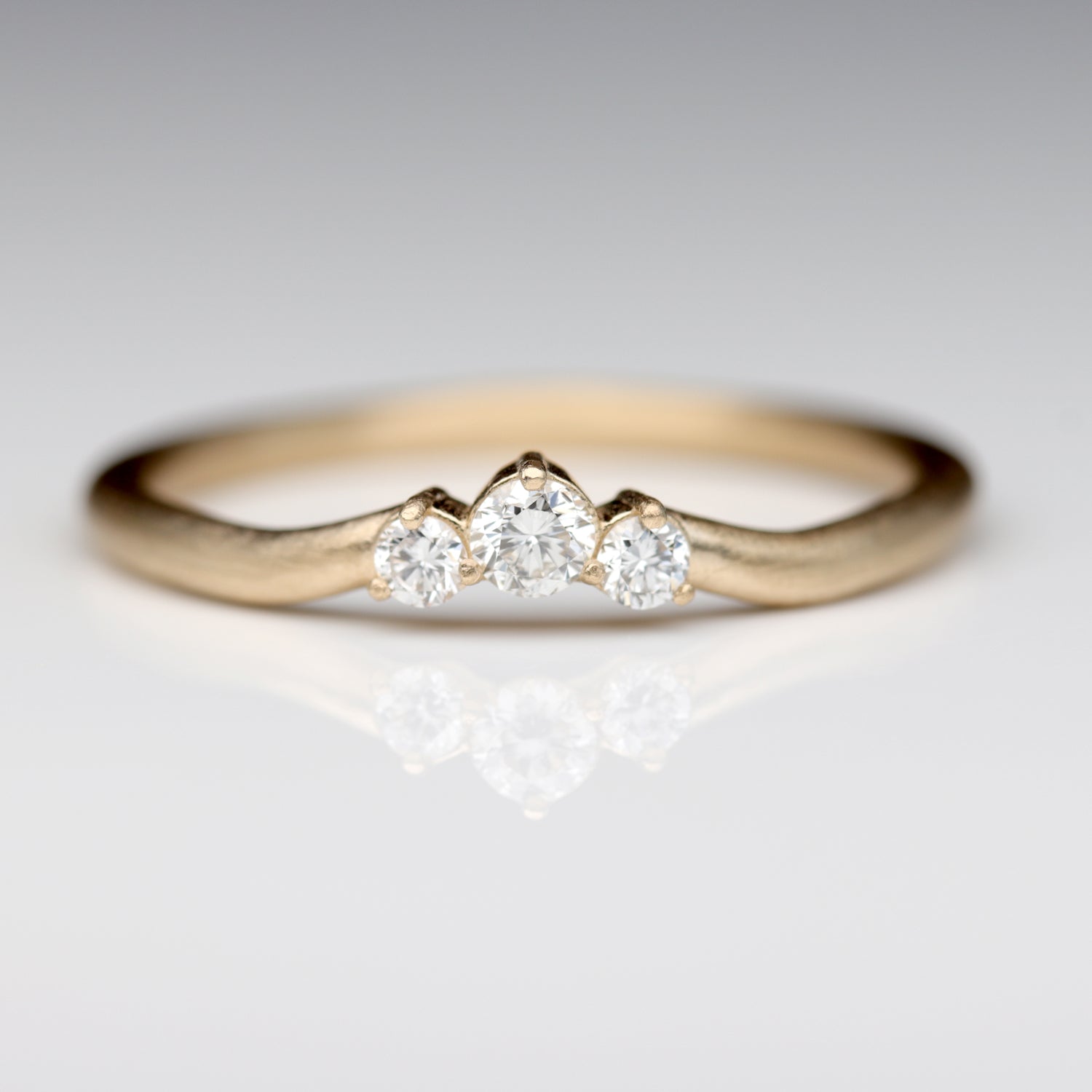 Diamond Contour Band
