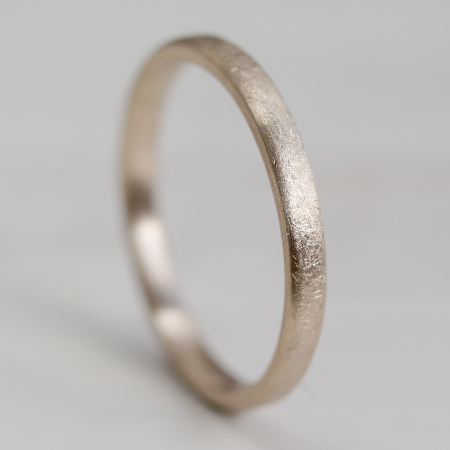 Europa Moon Texture Edgeless Flat Band, Women's Wedding Band - Aide-mémoire Jewelry