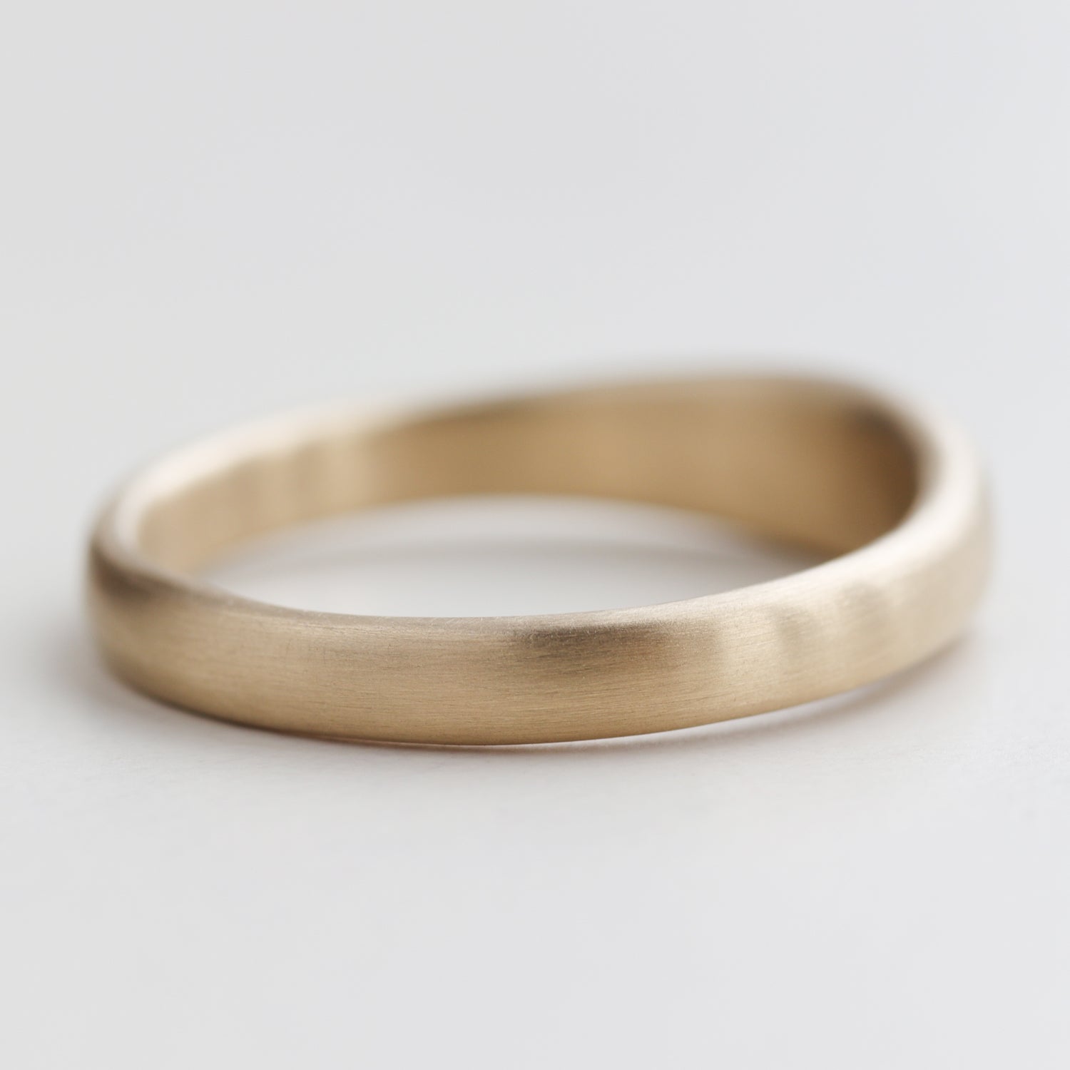 10k Yellow Gold Tapered Wedding Band