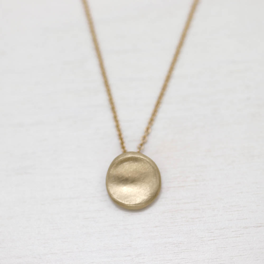 Medium Sculpted Disc Pendant, Necklace - Aide-mémoire Jewelry
