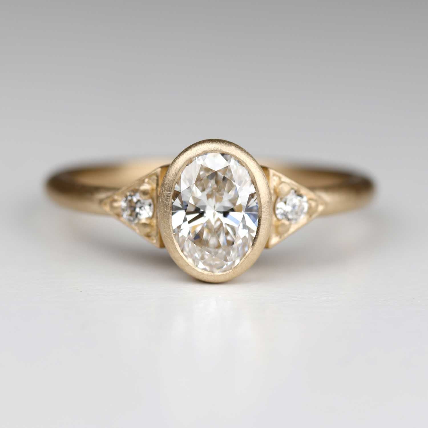 7x5mm Oval Deco Three Stone Ring