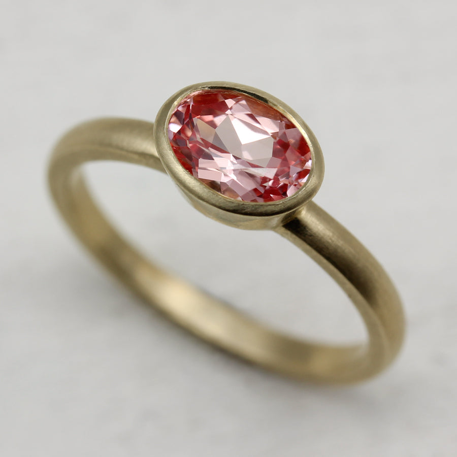 Oval Solitaire Engagement Ring with Pink Champagne Sapphire, Engagement Ring - Aide-mémoire Jewelry