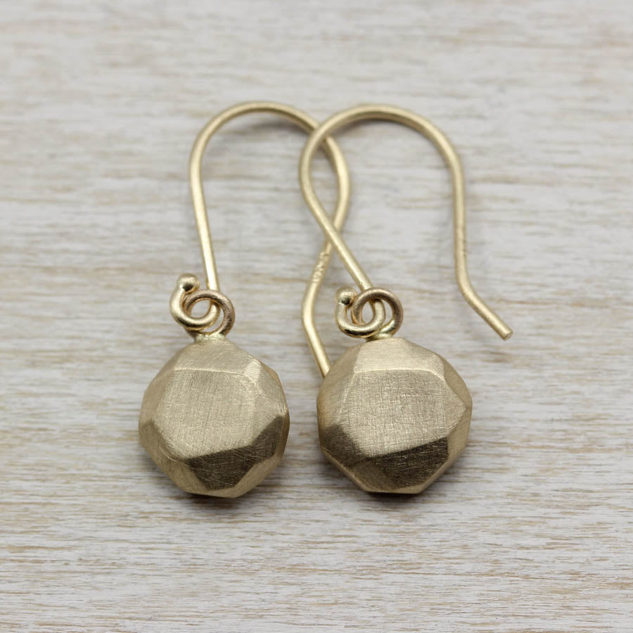 Round Faceted Dangle Earrings, Earrings - Aide-mémoire Jewelry