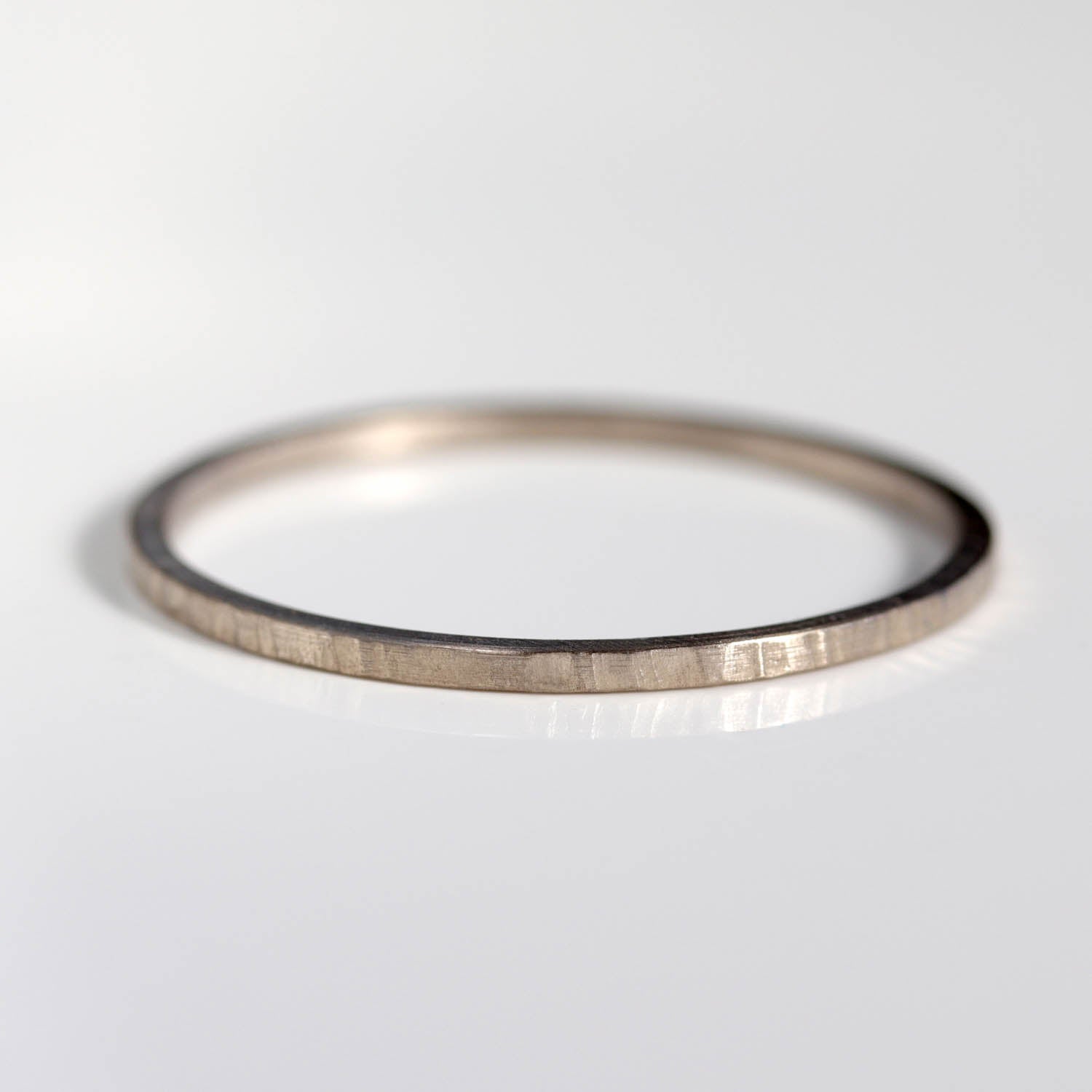 1mm White Gold Square Wood Texture Band