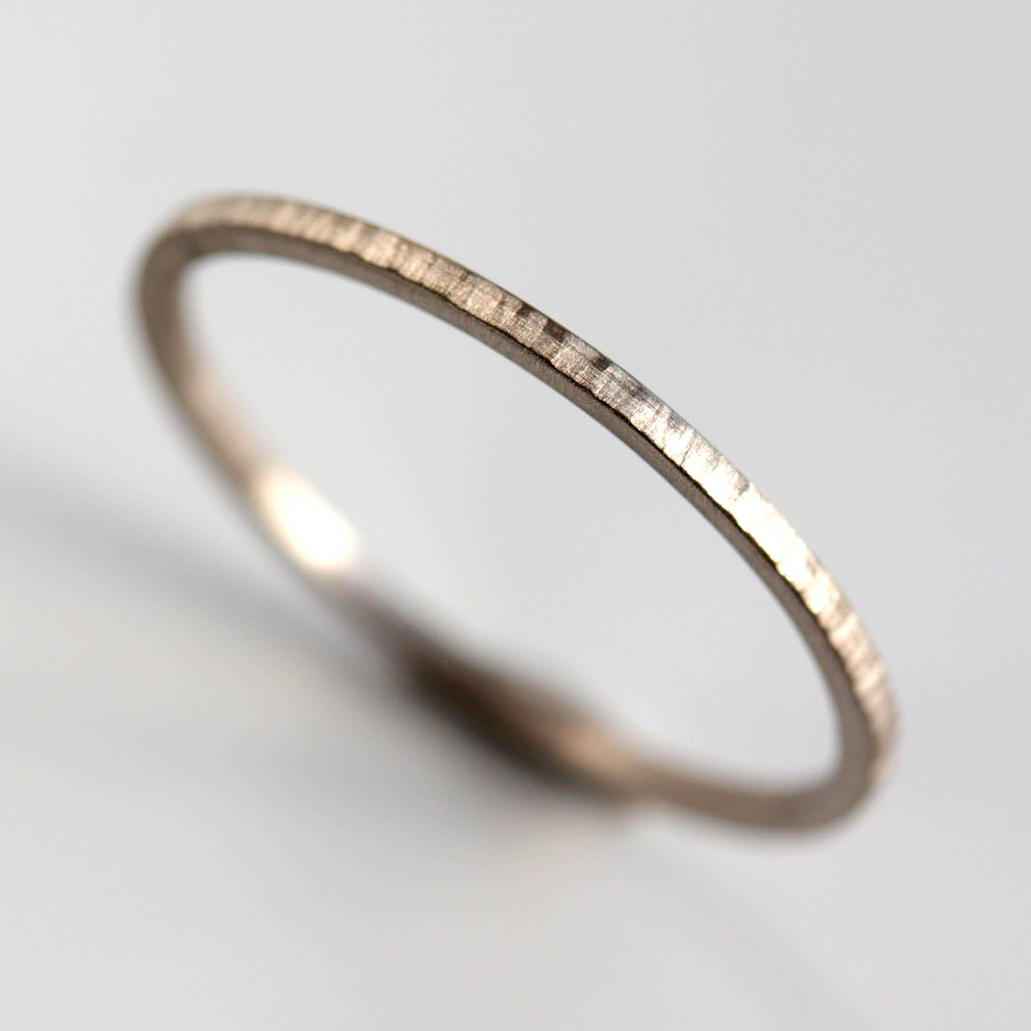 1mm White Gold Square Wood Texture Band