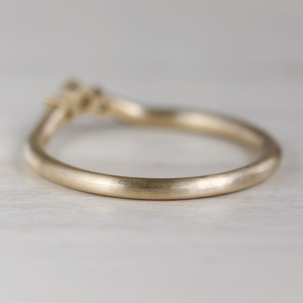 Diamond Contour Band