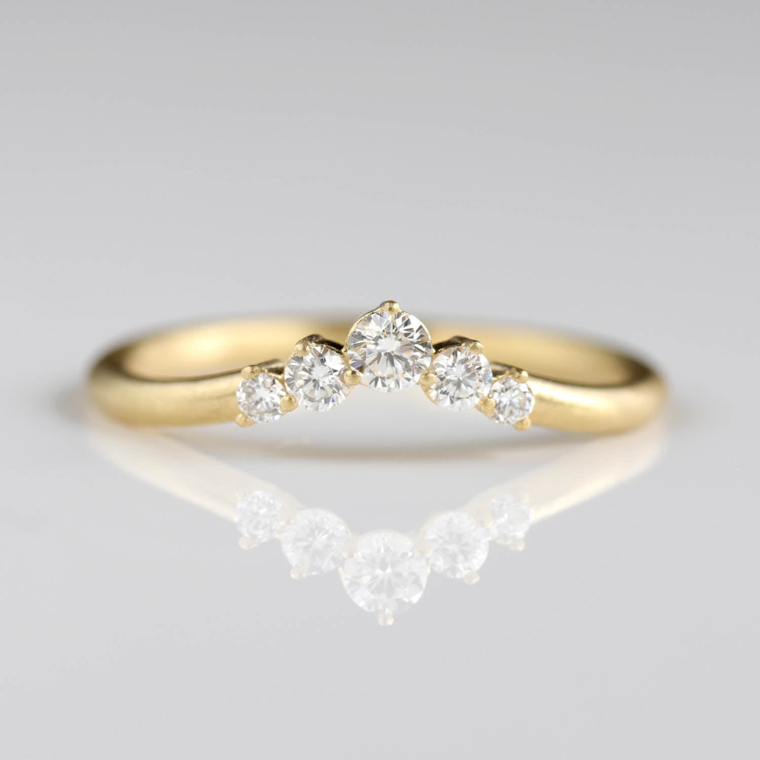 Prong-set Five Stone V Contour Band •