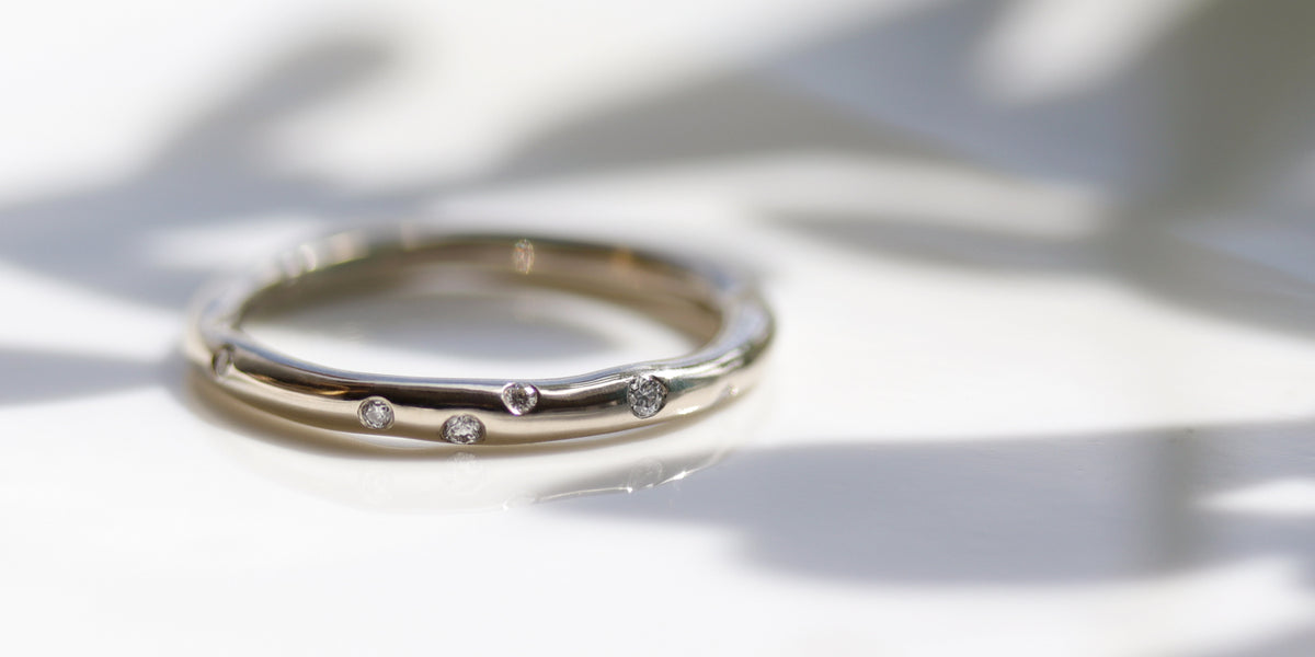 Narrow platinum wedding band shop