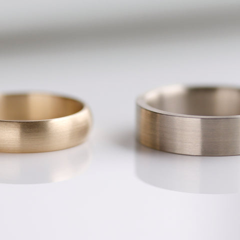 Wide Smooth Band Rings
