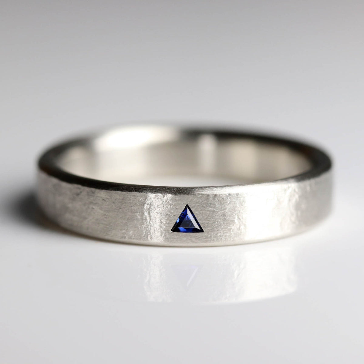 4mm Weathered Band with Flush-set Triangle Sapphire