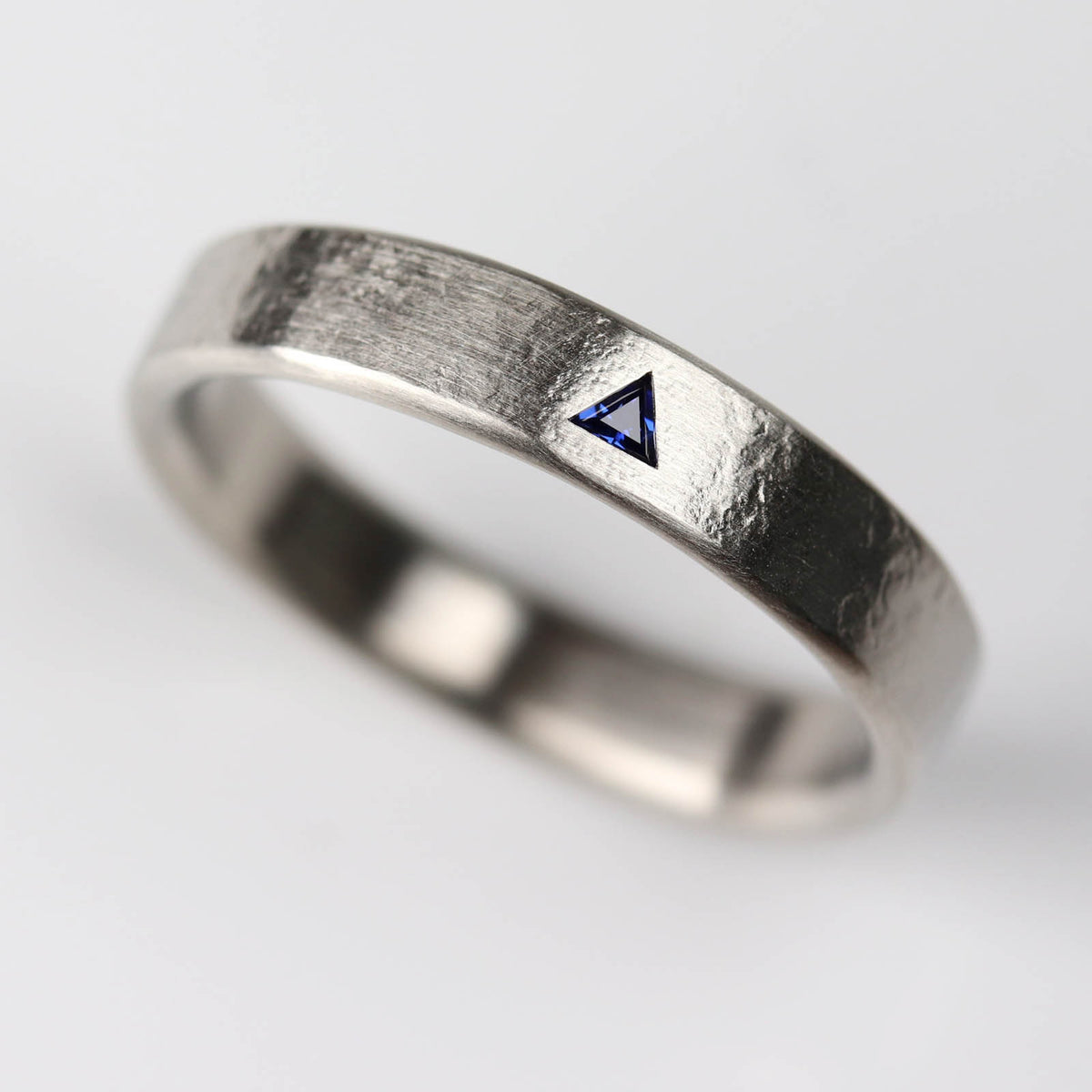 4mm Weathered Band with Flush-set Triangle Sapphire