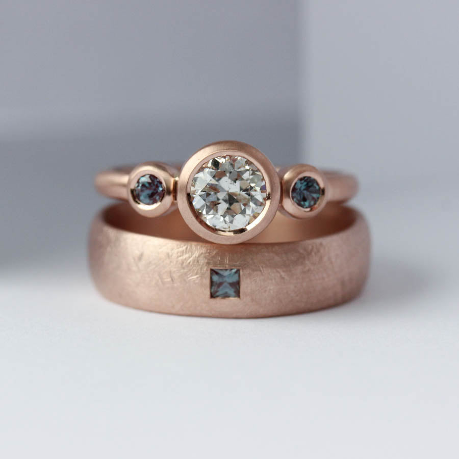 Alexandrite & Rose Gold Wedding Band Set, Engagement Ring - Aide-mémoire Jewelry