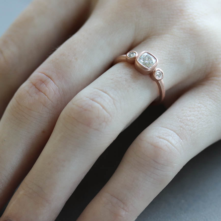 Cushion Three Stone Ring, Engagement Ring - Aide-mémoire Jewelry