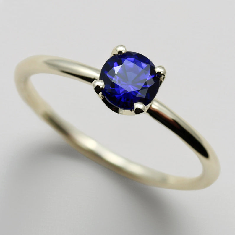 Custom Crown Solitaire with Chatham Sapphire, Engagement Ring - Aide-mémoire Jewelry