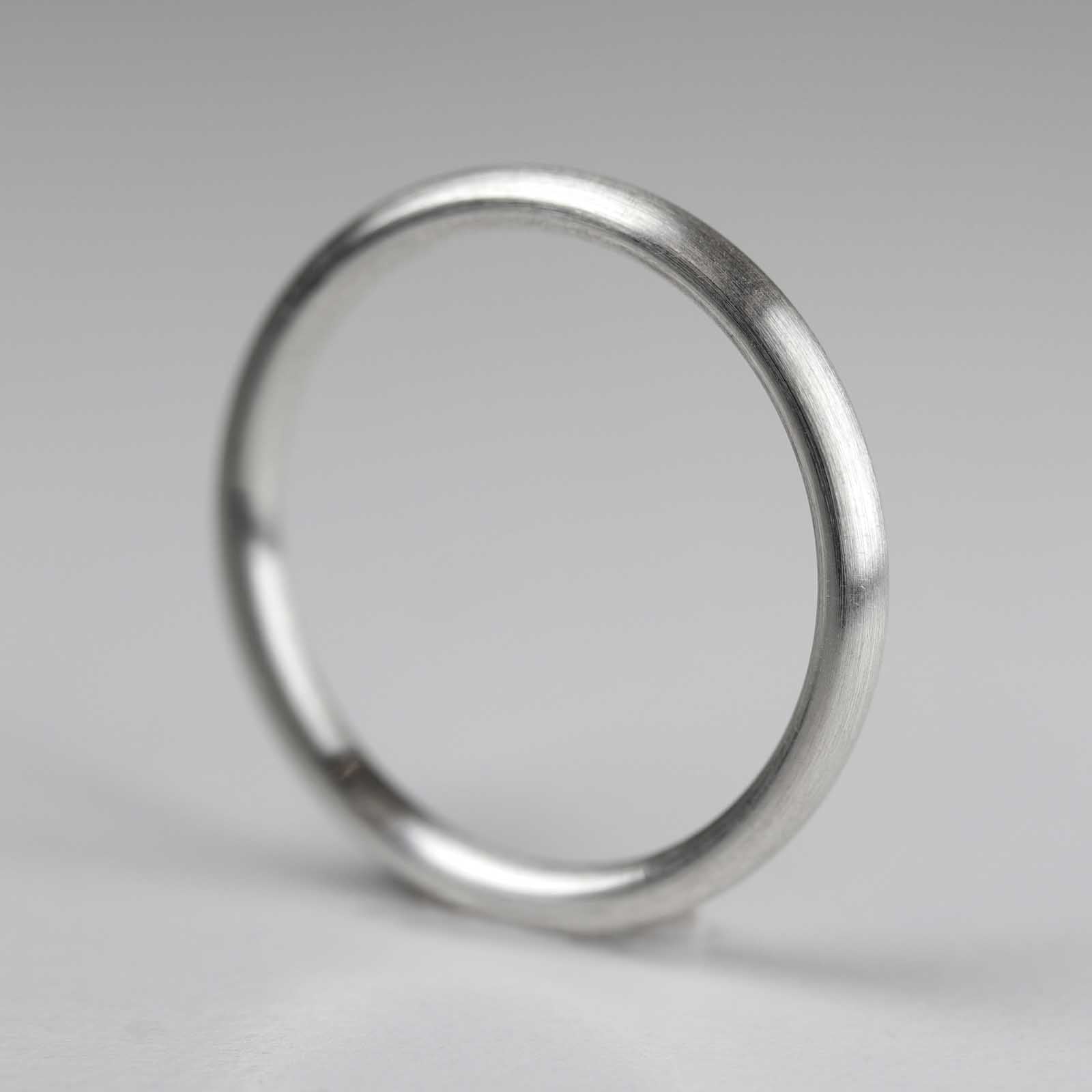 Narrow & Thick European Style Comfort-fit Band Ring •