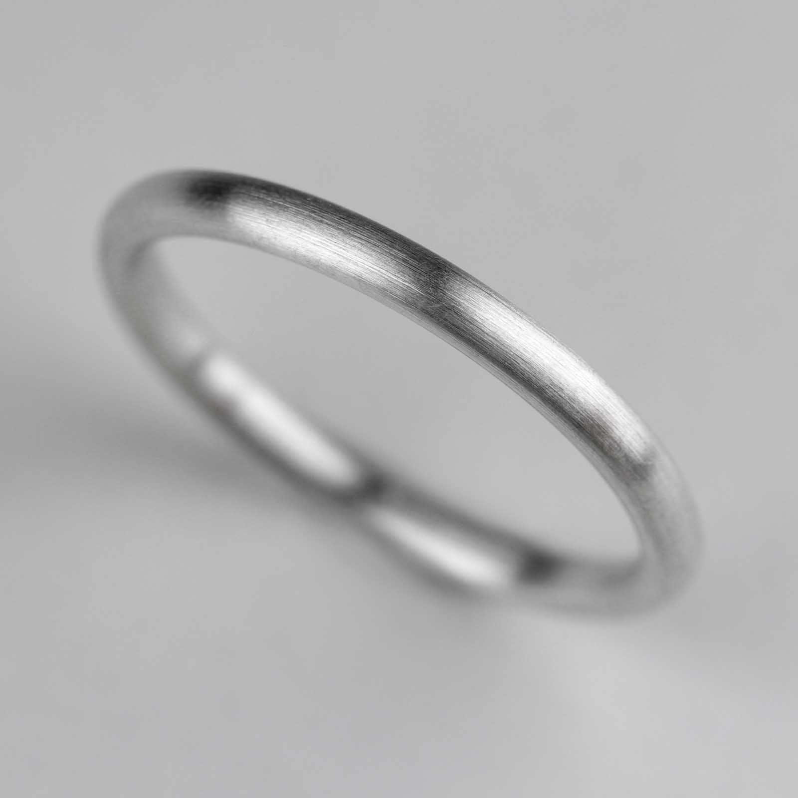 Narrow & Thick European Style Comfort-fit Band Ring •