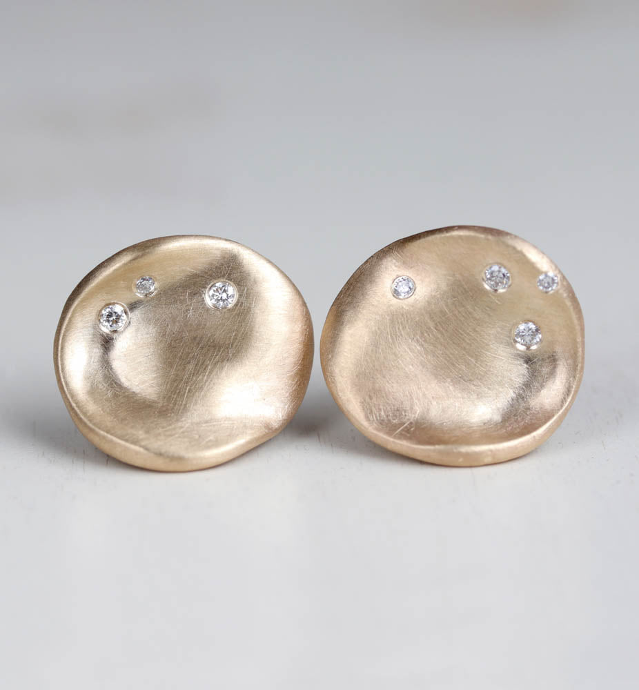 Large Sculpted Disc Diamond Stud Earrings, Earrings - Aide-mémoire Jewelry