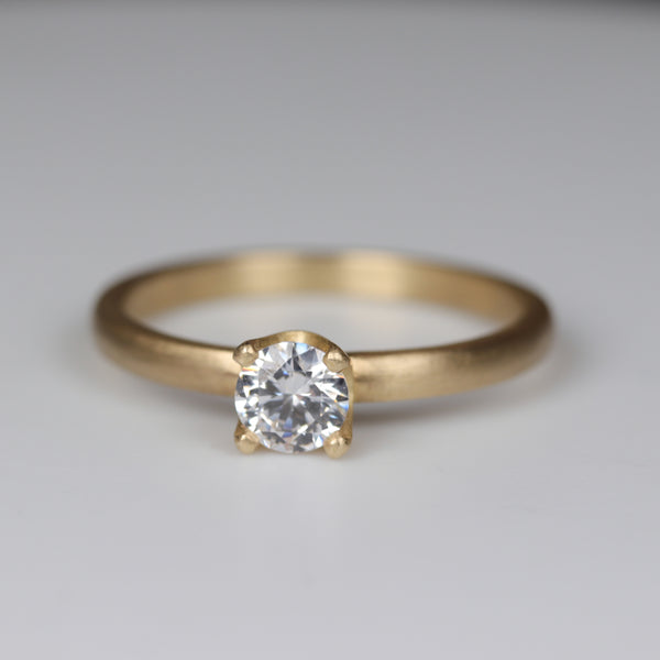 5mm Crown Solitaire •