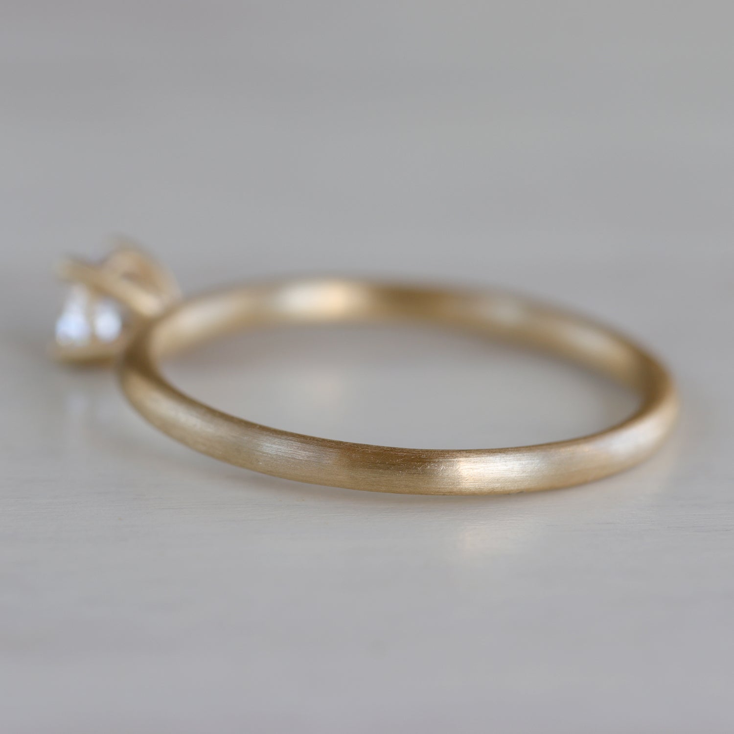 4mm Basket Solitaire •